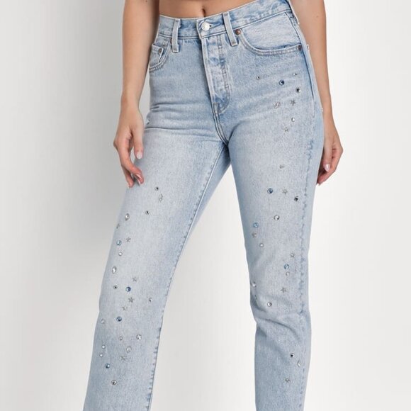 077  Levi's 501 Light Wash Studded Rhinestone Denim Jeans NWT SIZE 27 X 30 - Picture 2 of 7